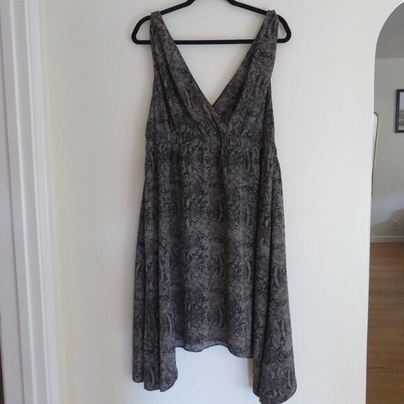 Converse | Size XL | Gray Snakeskin Print Babydoll Sleeveless Dress - Picture 1 of 9